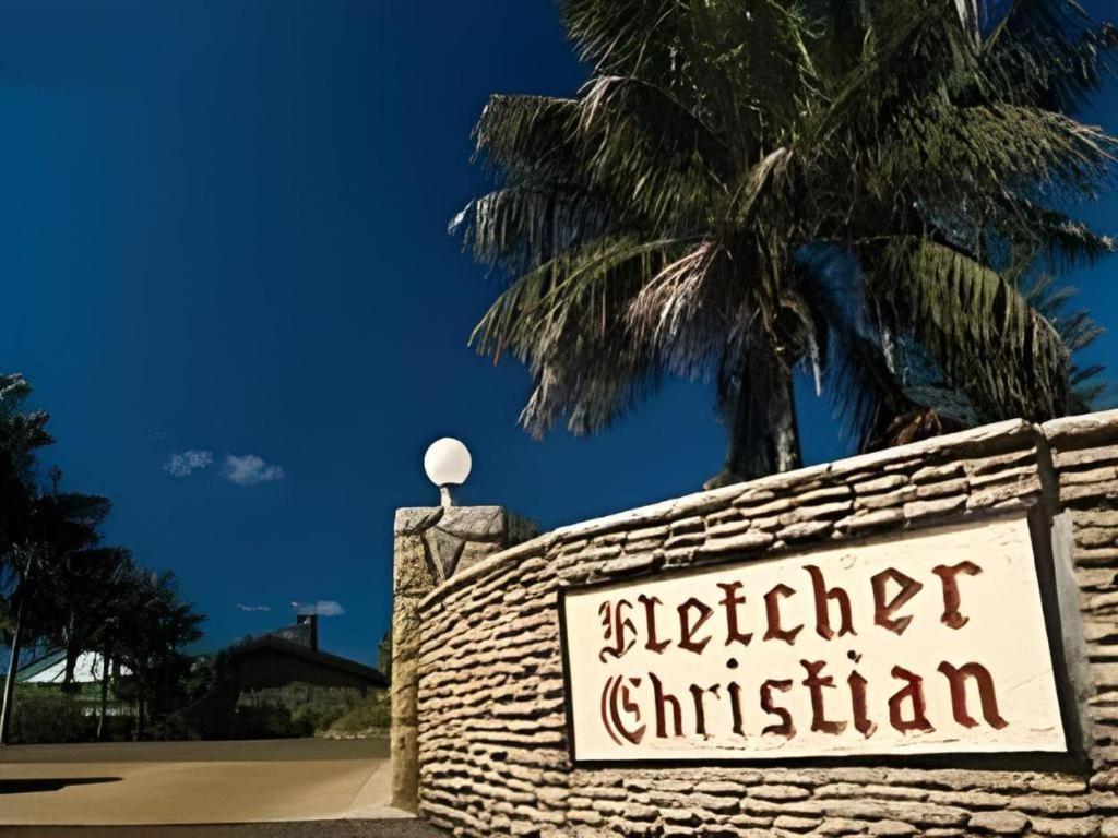 בורנט פיין Fletcher Christian Holiday Hotel מראה חיצוני תמונה